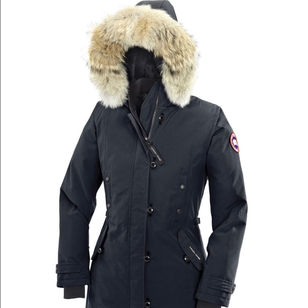 Canada Goose 🇨🇦 Kensington Parka in Navy Blue